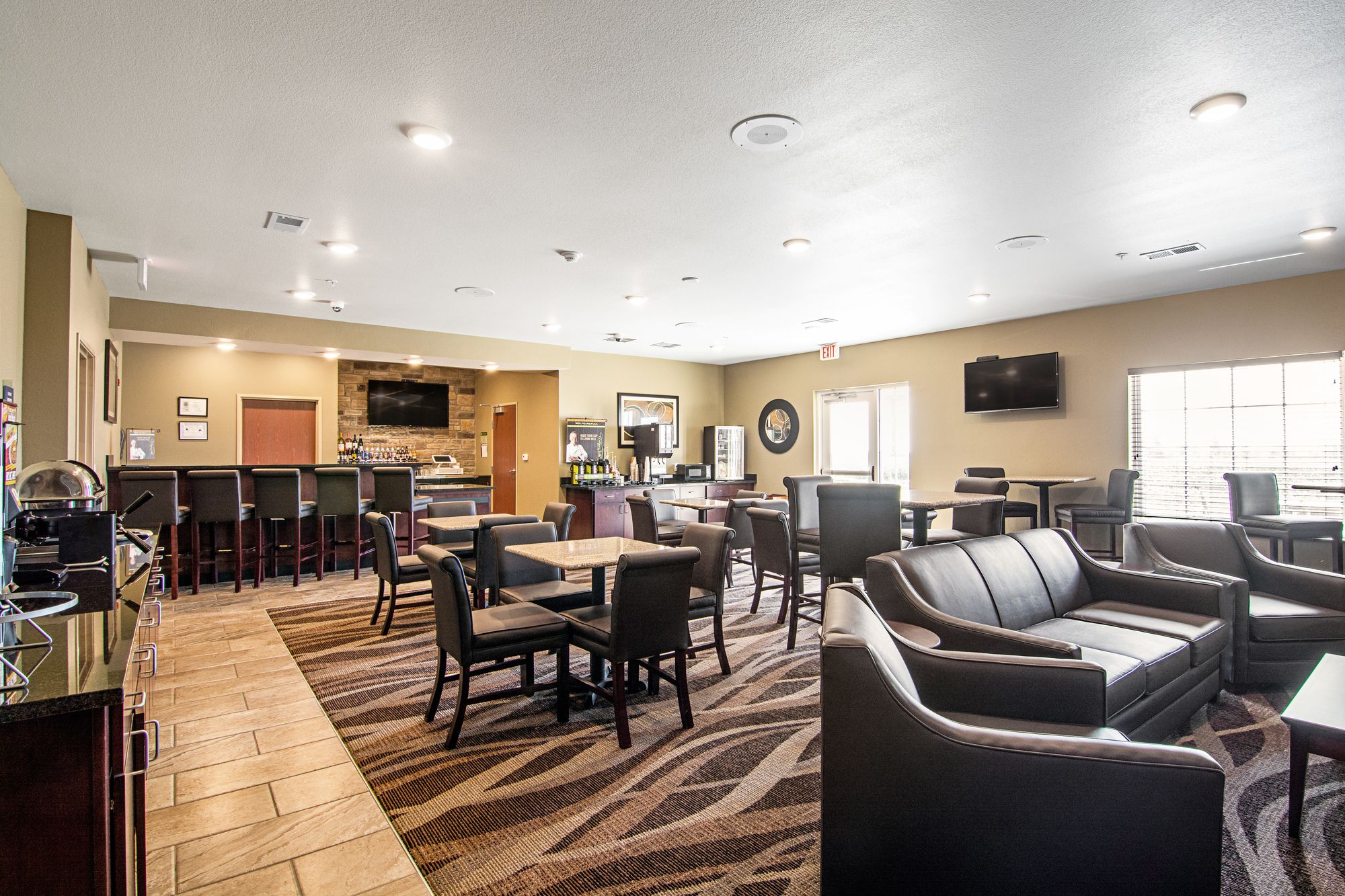 Cobblestone Hotel & Suites Paxton