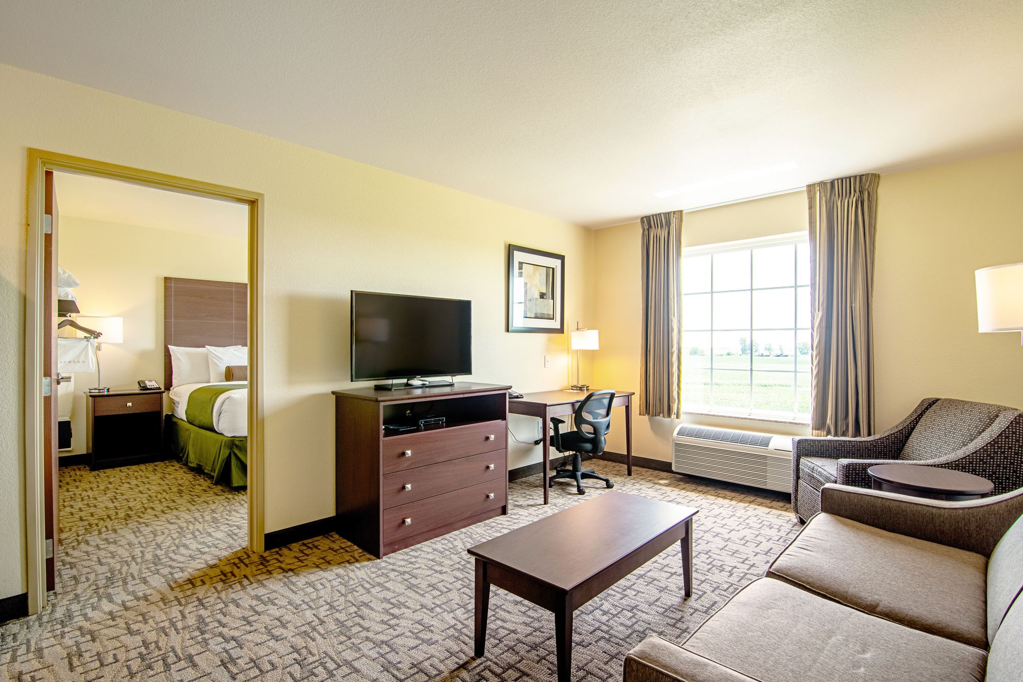 Cobblestone Hotel & Suites Paxton