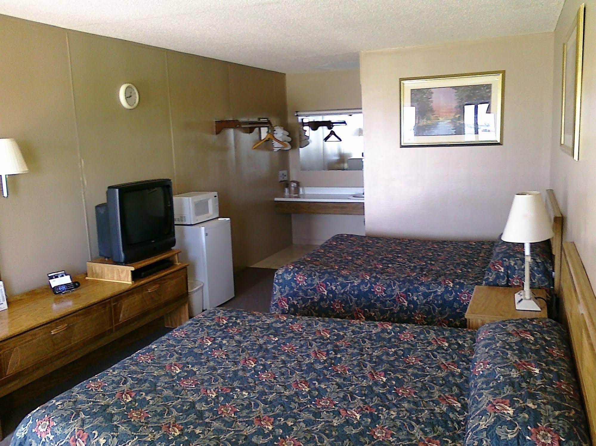 Paxton Inn Motel
