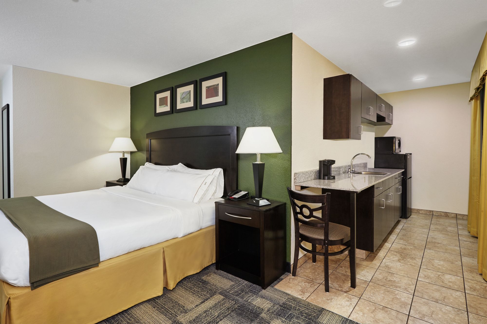 Holiday Inn Express Hotel & Suites Pekin (Peoria Area)