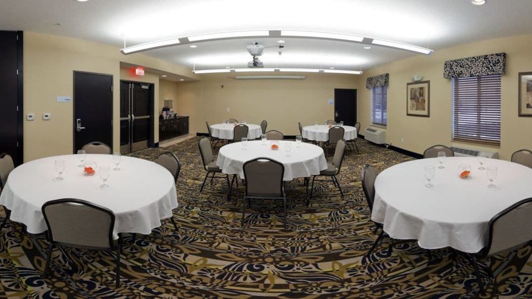 Holiday Inn Express Hotel & Suites Pekin (Peoria Area)