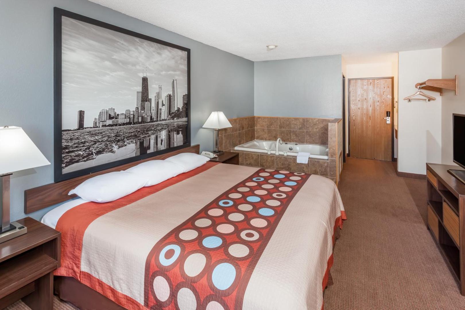 Super 8 by Wyndham Pekin/Peoria Area