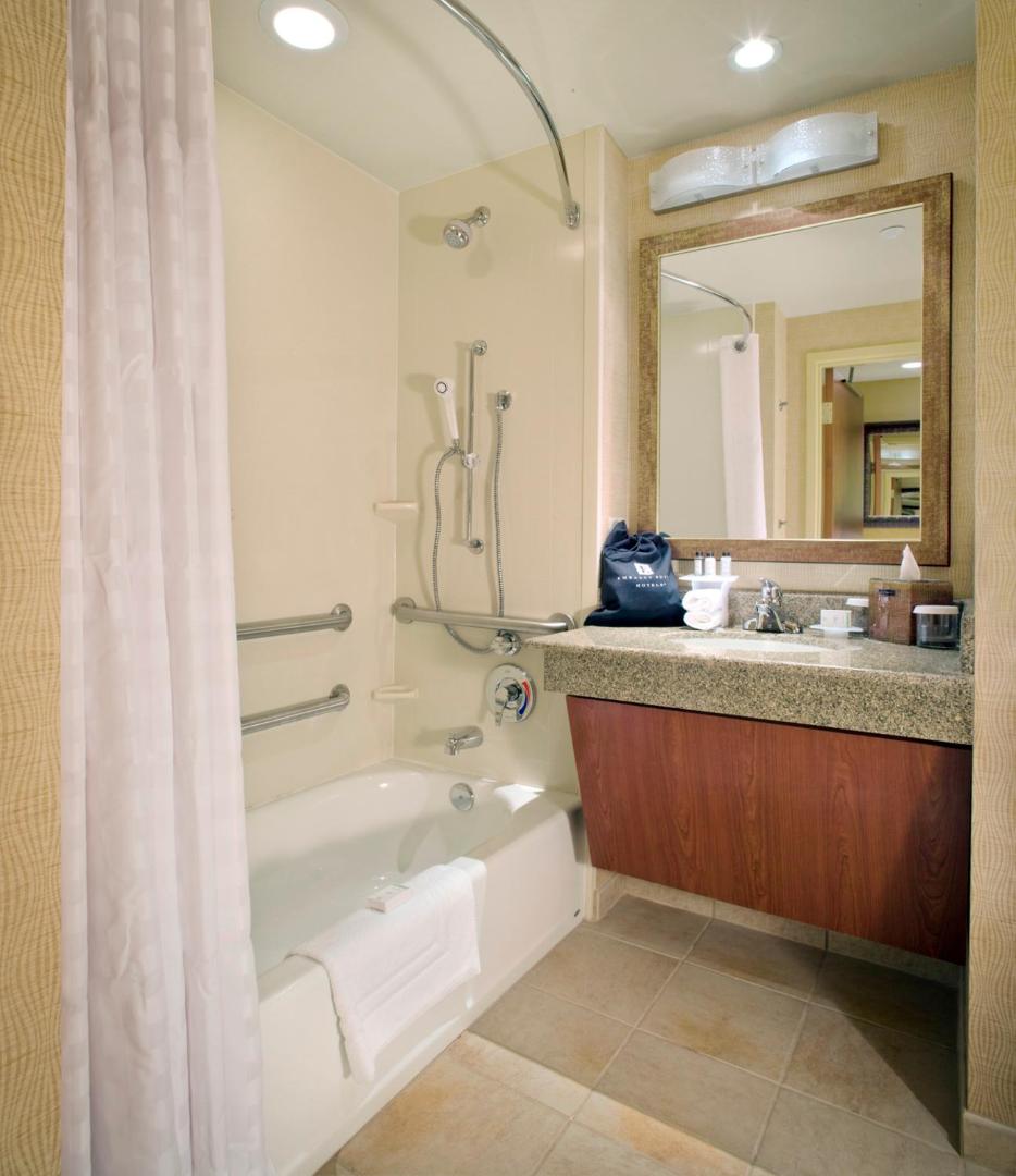 Embassy Suites East Peoria Hotel & Riverfront Conference Center