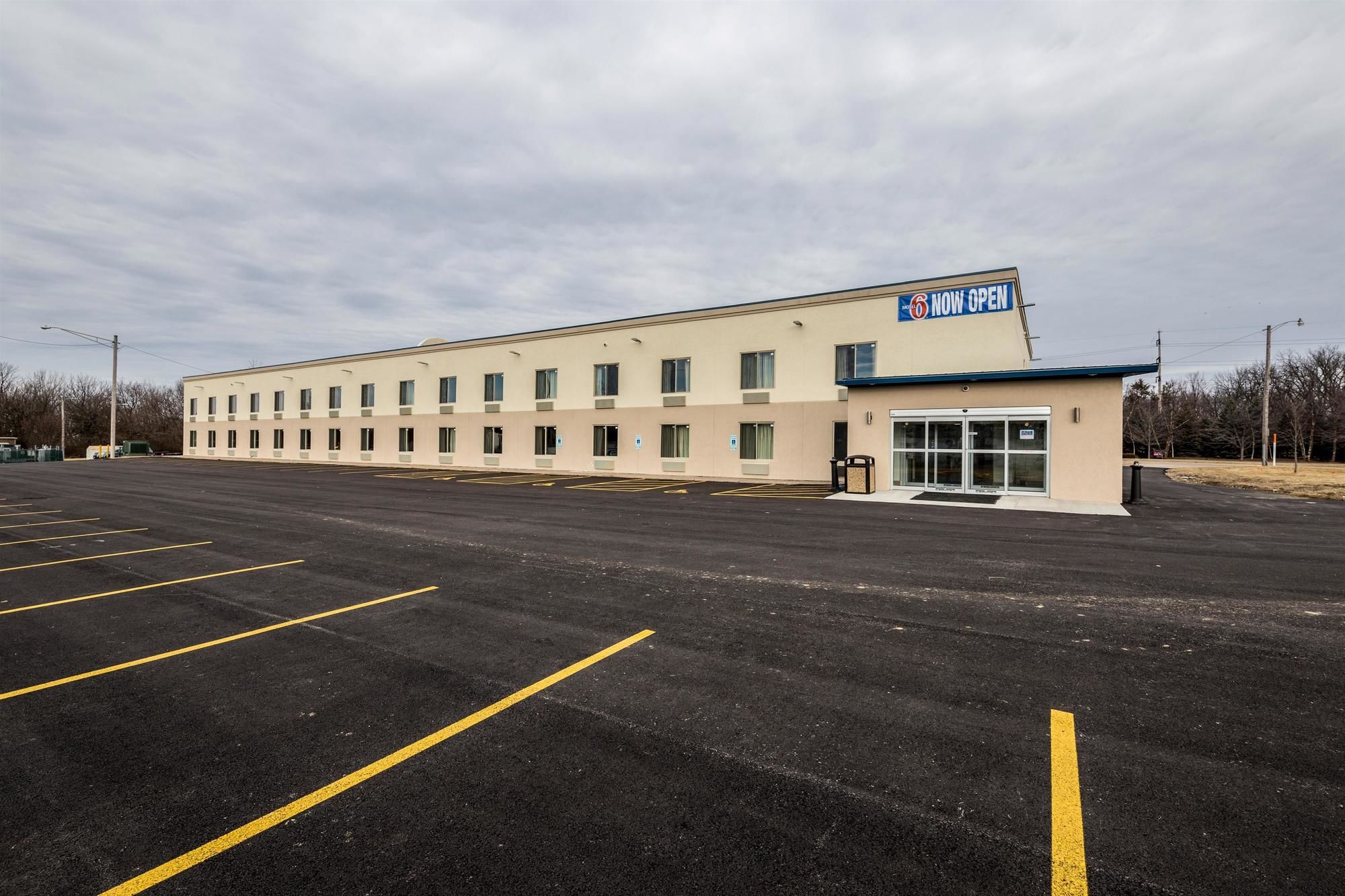 Studio 6 Peoria, IL