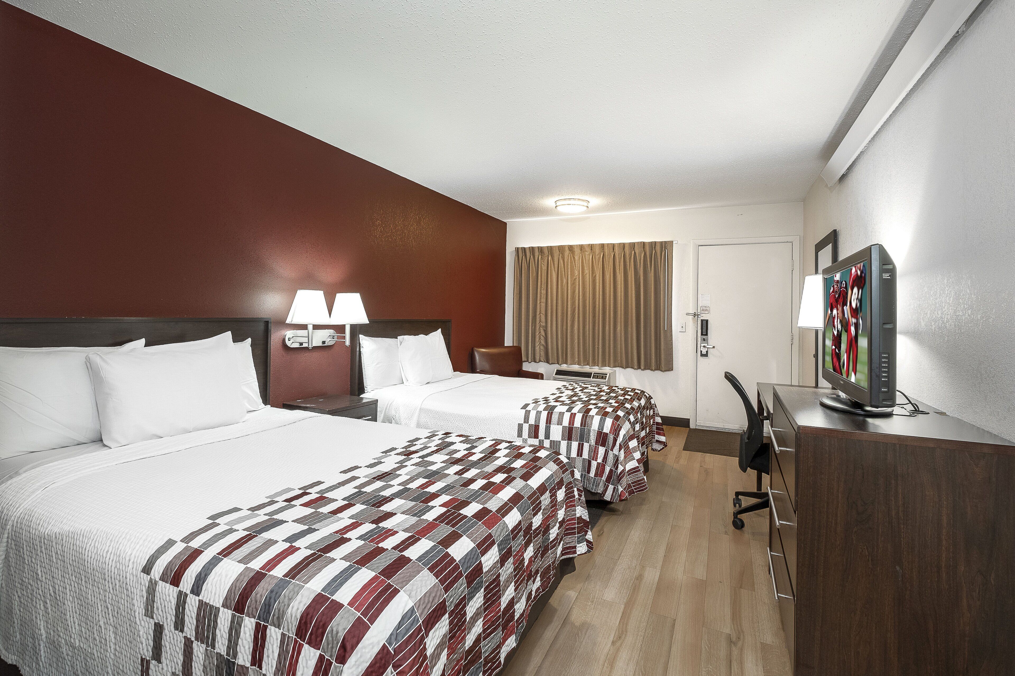 Travelodge by Wyndham Peoria