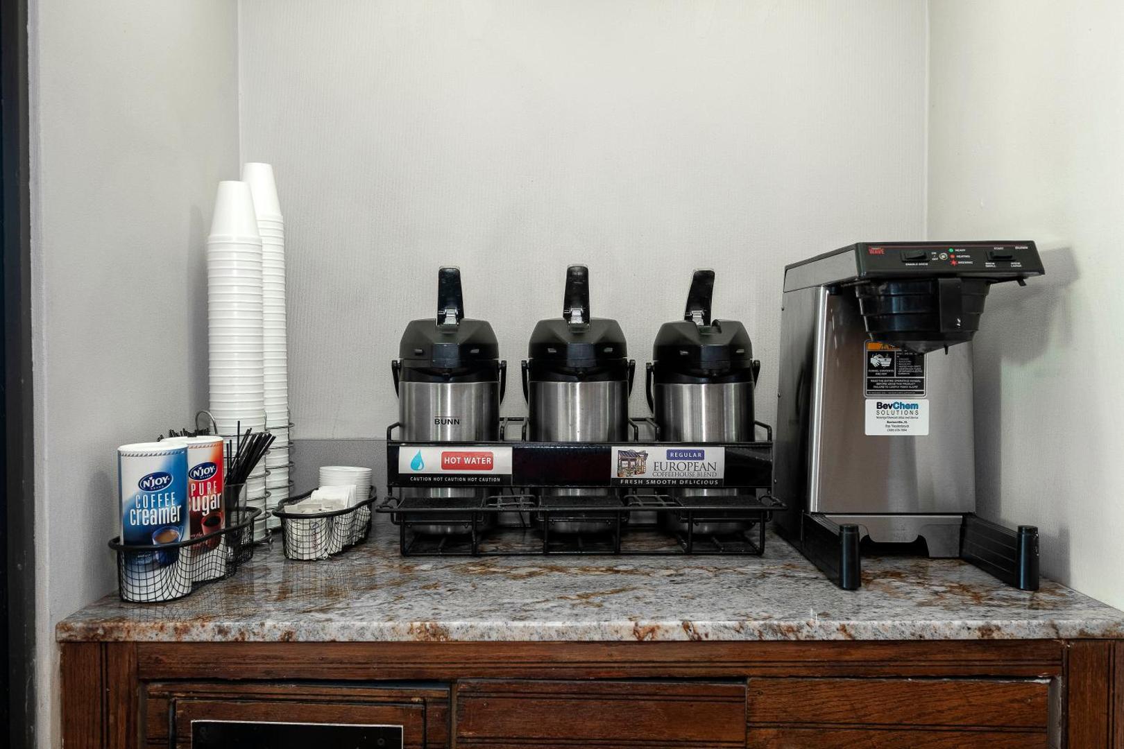 Travelodge by Wyndham Peoria