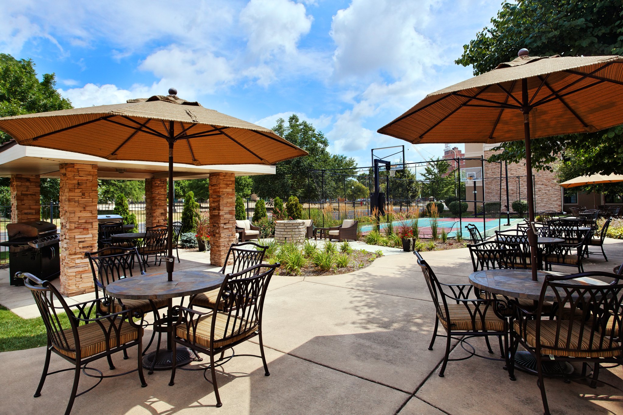 Staybridge Suites Peoria-Downtown