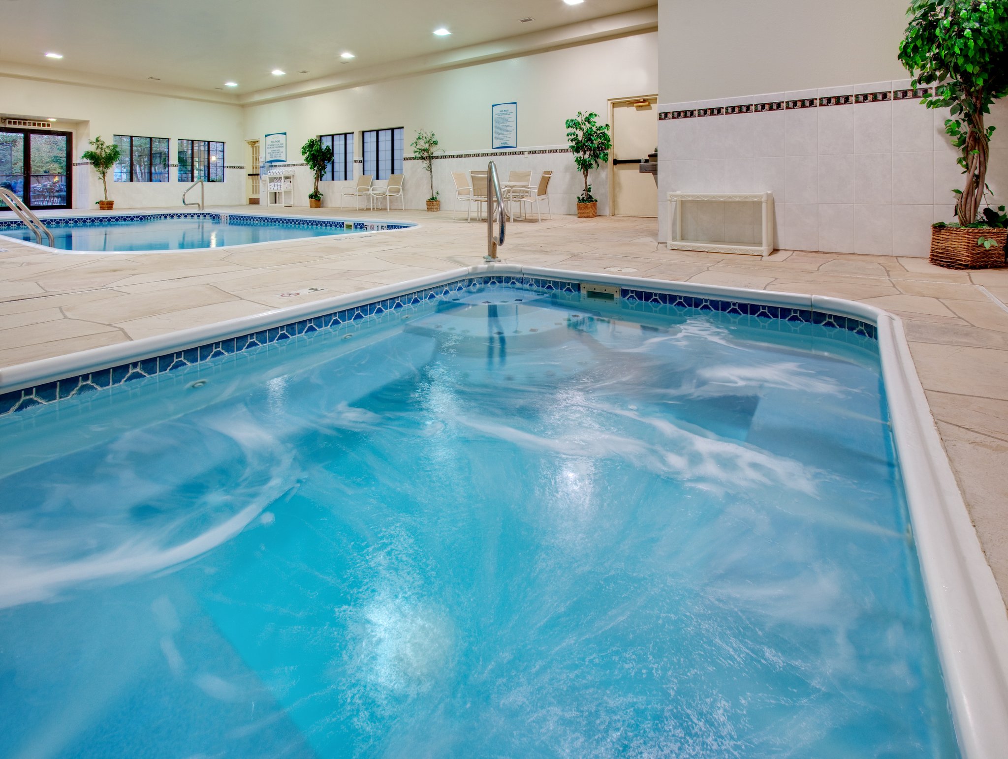Staybridge Suites Peoria-Downtown