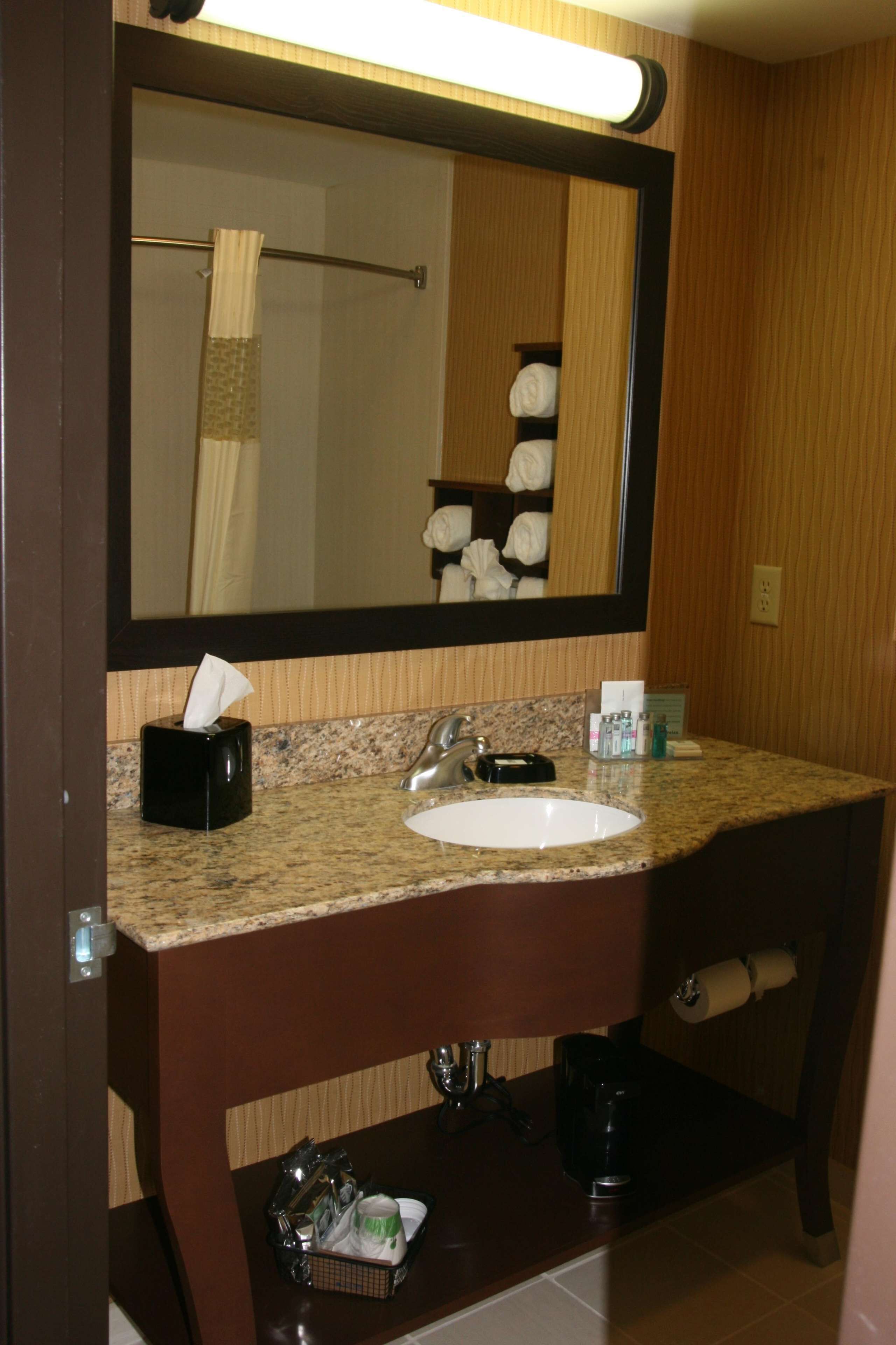 Hampton Inn and Suites Peru