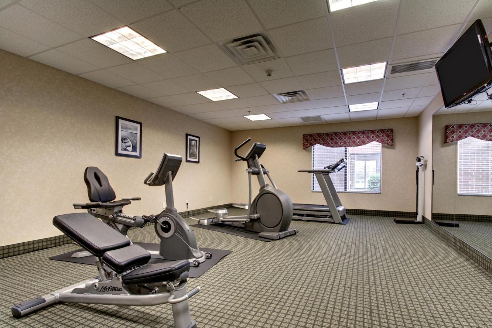Holiday Inn Express Hotel & Suites Peru - Lasalle Area