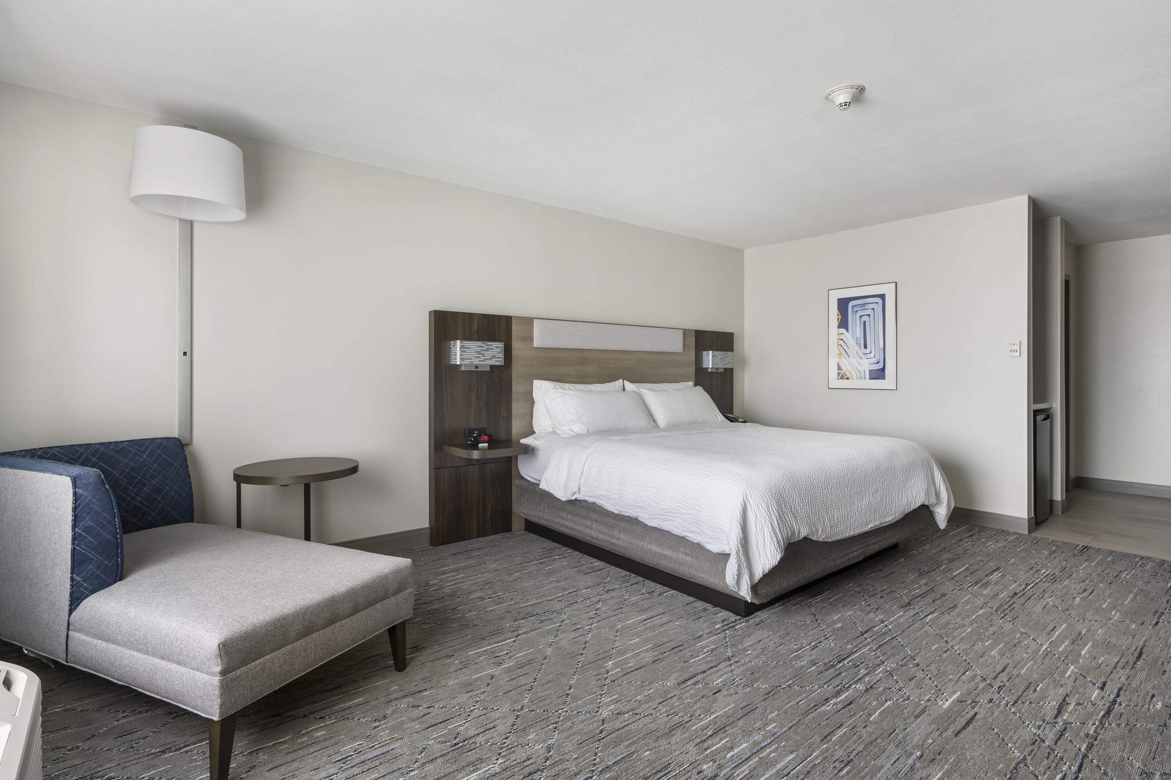 Holiday Inn Express Hotel & Suites Peru - Lasalle Area