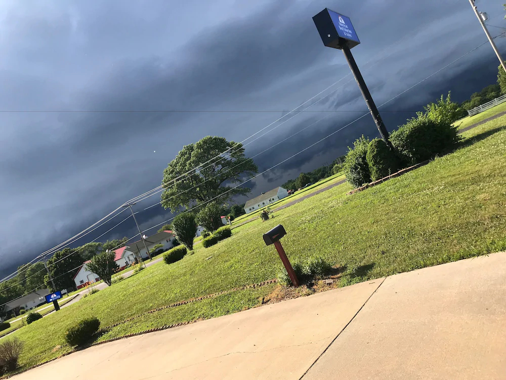 Americas Best Value Inn and Suites