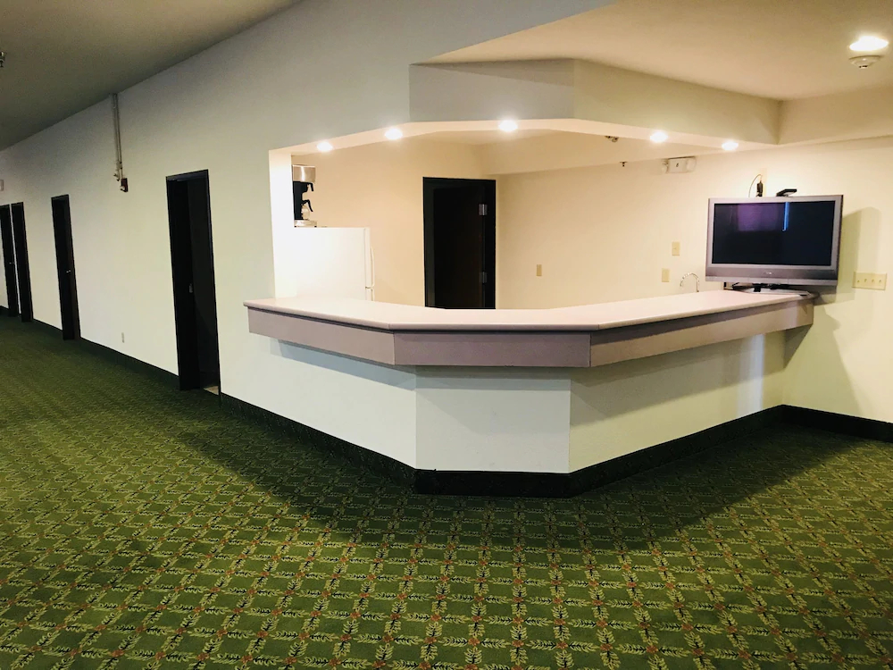 Americas Best Value Inn and Suites