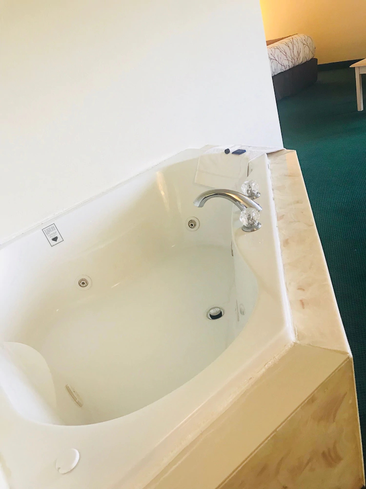 Americas Best Value Inn and Suites