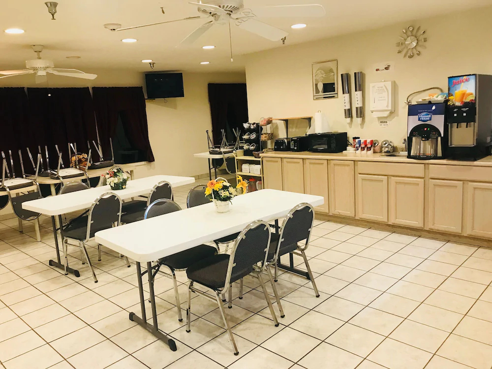 Americas Best Value Inn and Suites