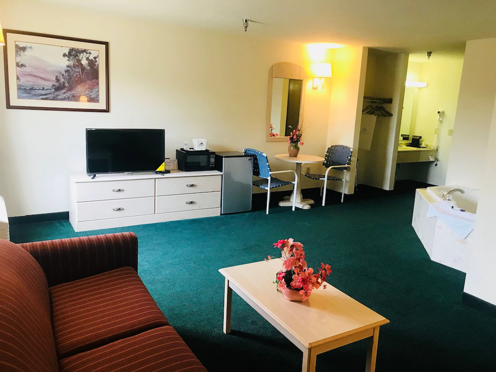 Americas Best Value Inn and Suites