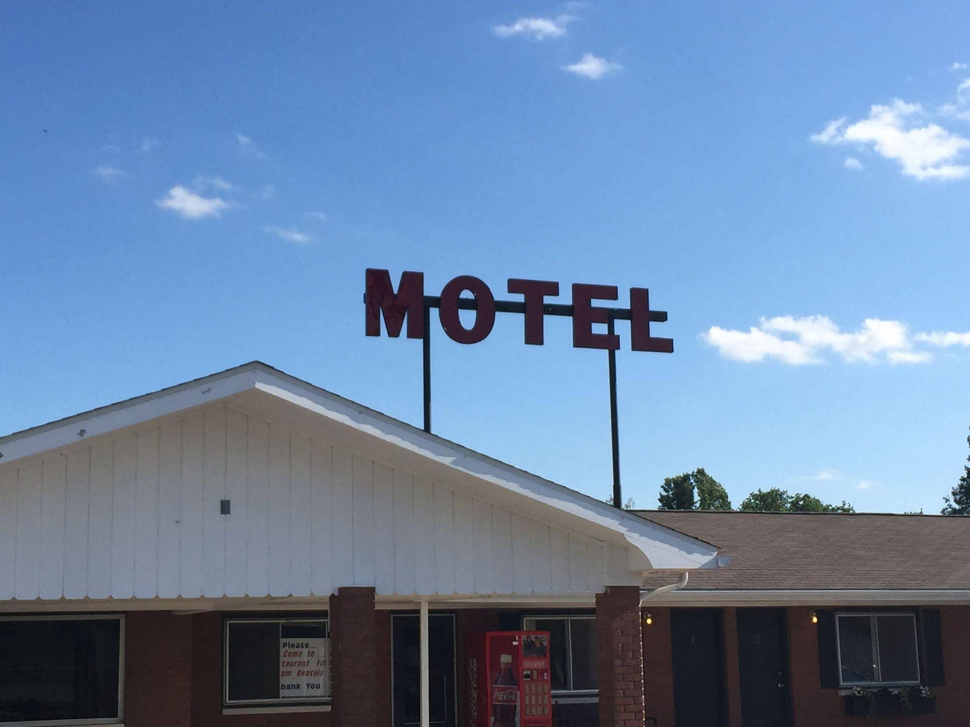 Powhatan Motel