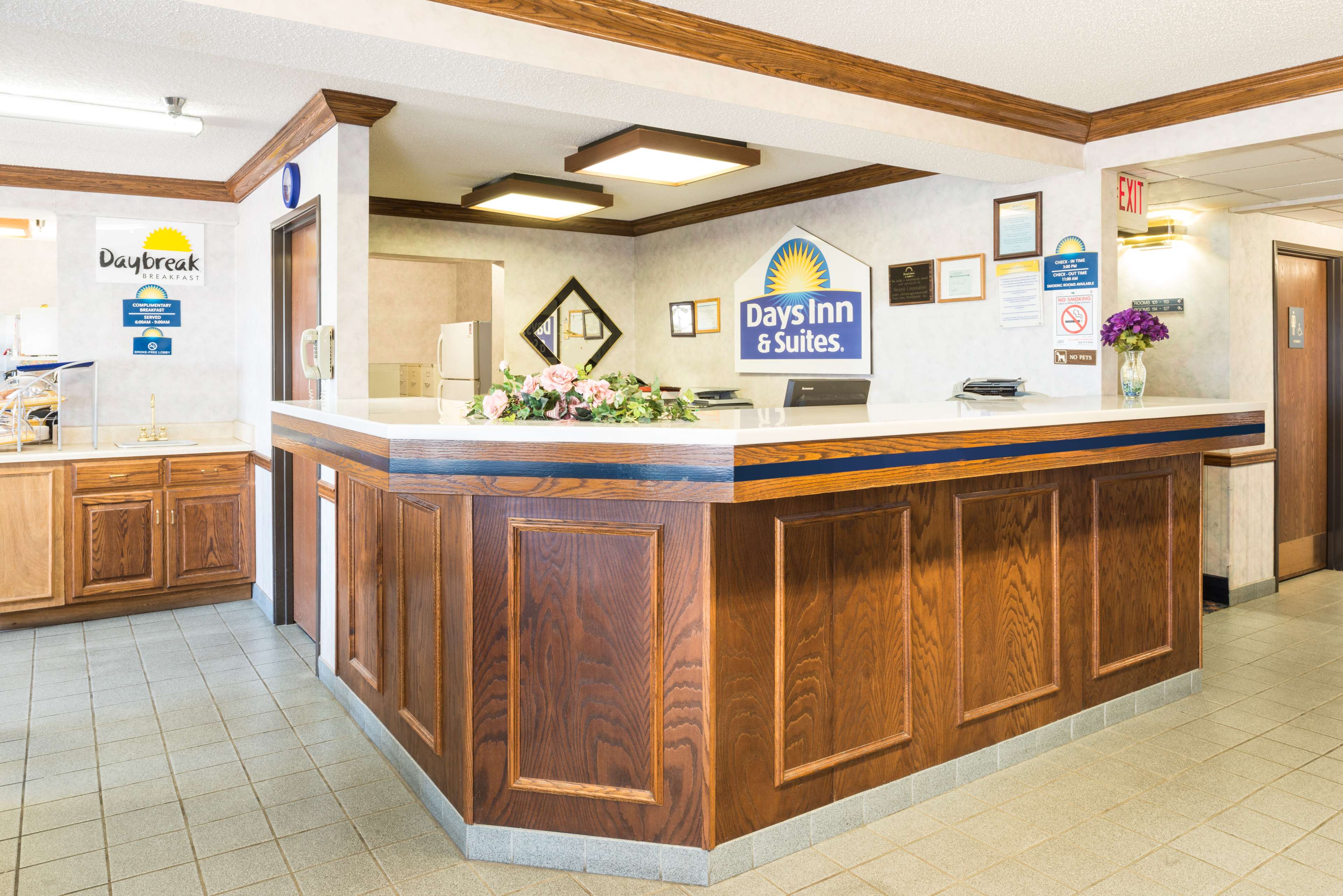 Days Inn by Wyndham Pontoon Beach
