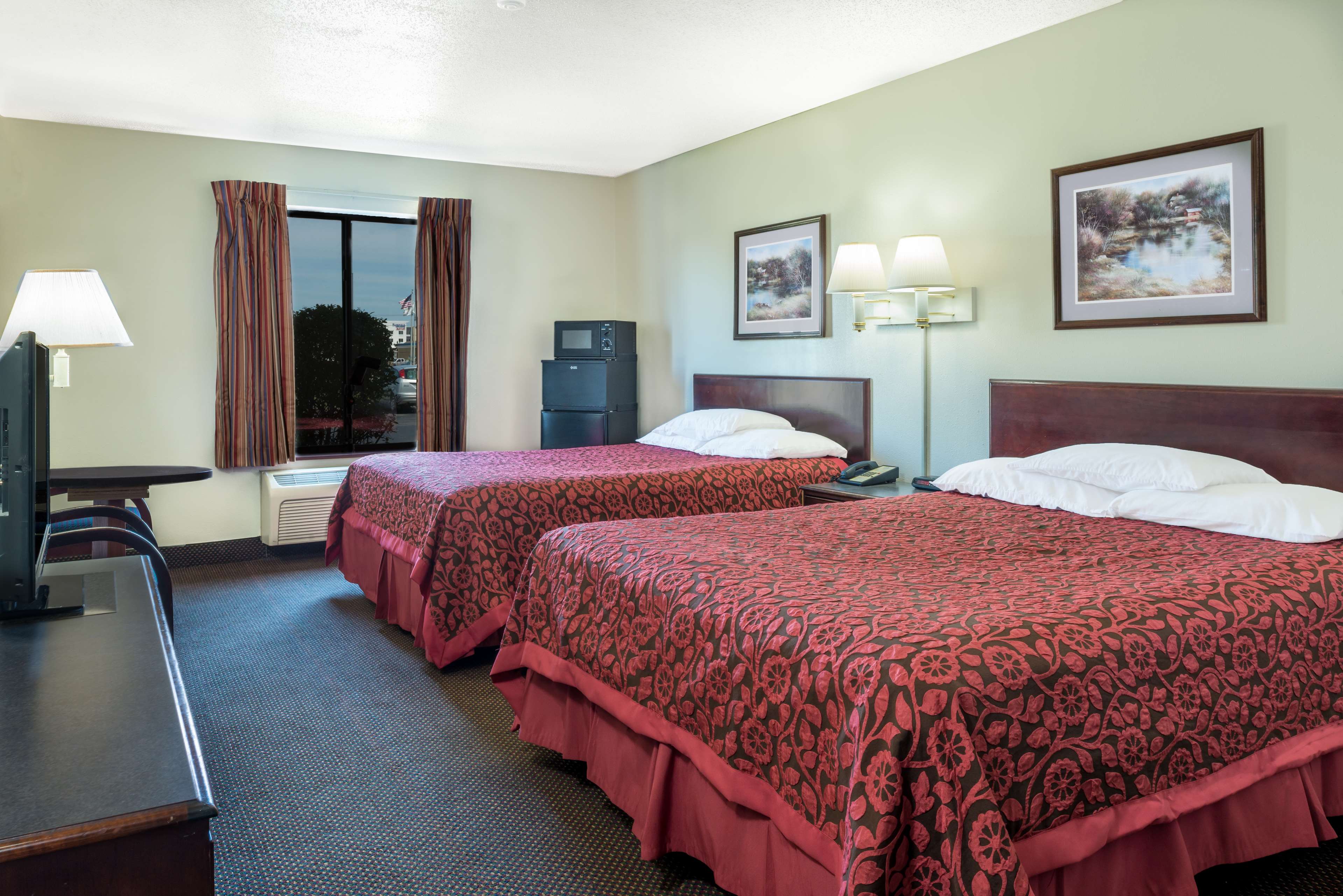 Days Inn by Wyndham Pontoon Beach