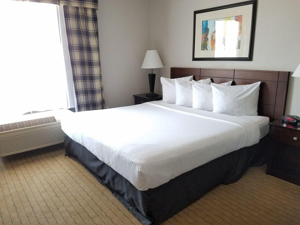 Holiday Inn Express & Suites Prospect Heights