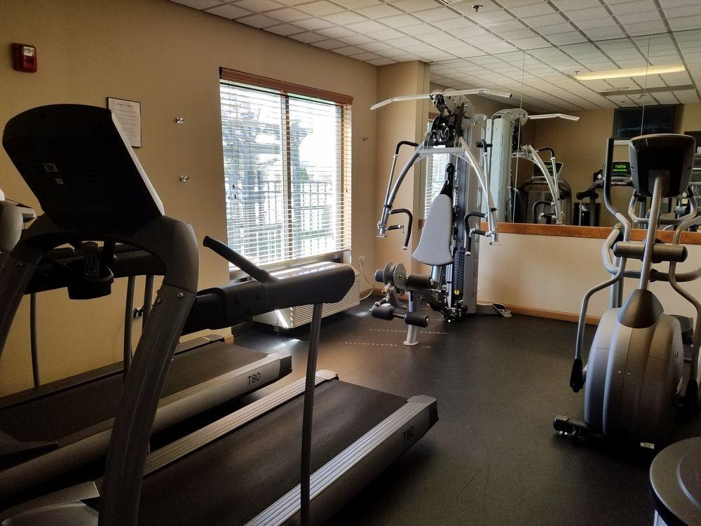 Holiday Inn Express & Suites Prospect Heights