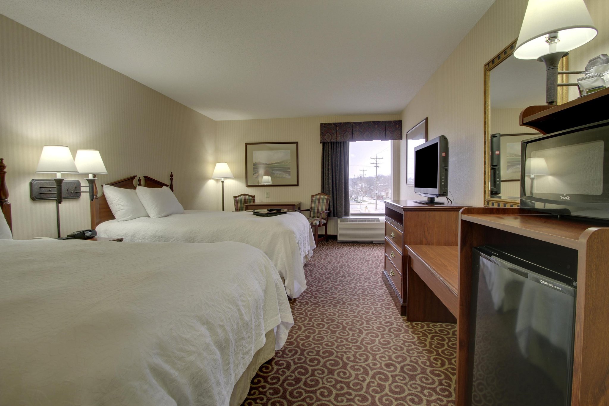 Quality Inn & Suites Quincy - Downtown