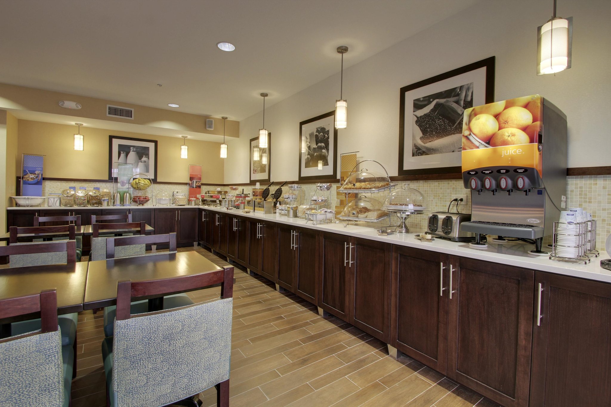 Quality Inn & Suites Quincy - Downtown