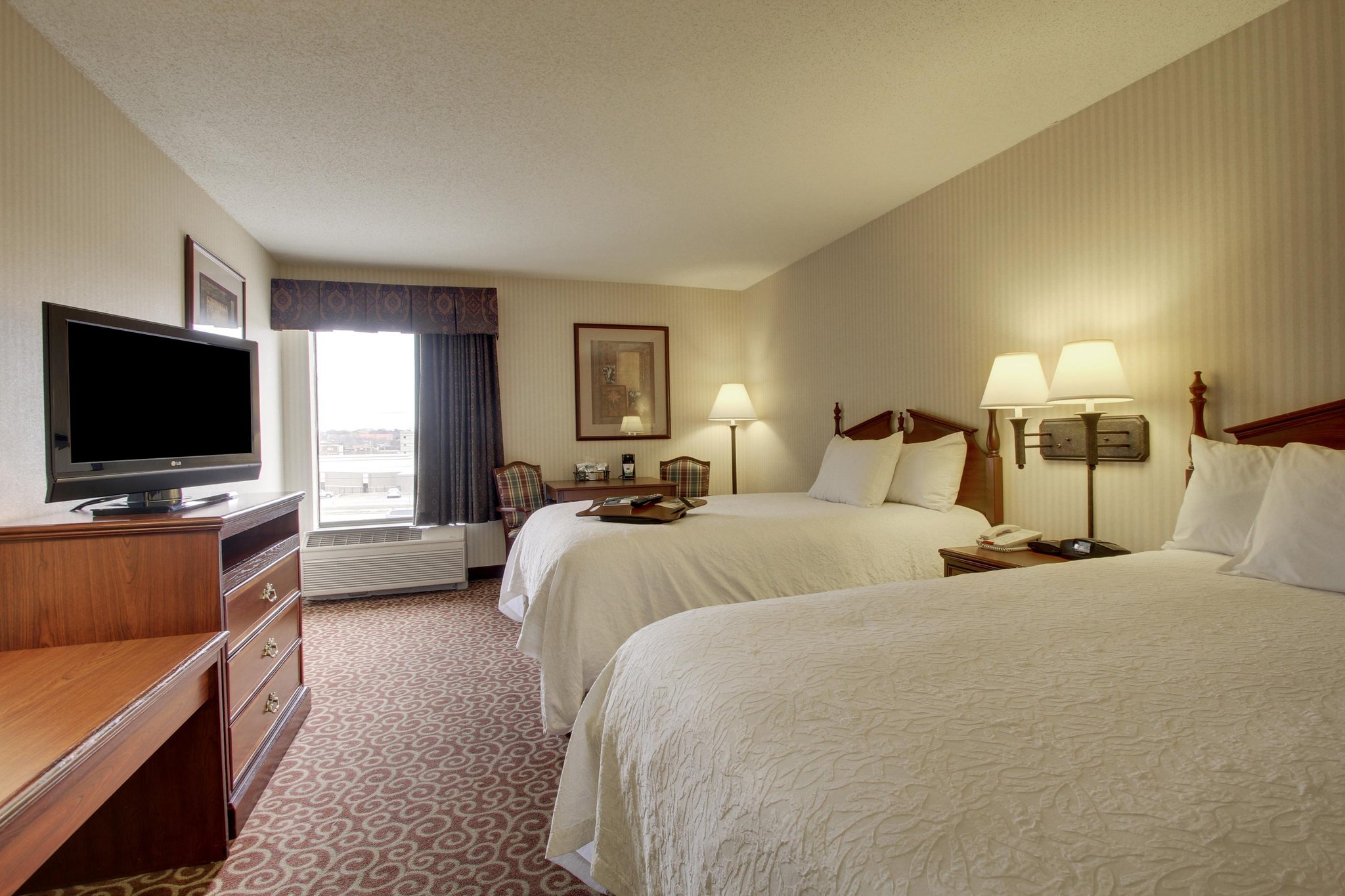 Quality Inn & Suites Quincy - Downtown