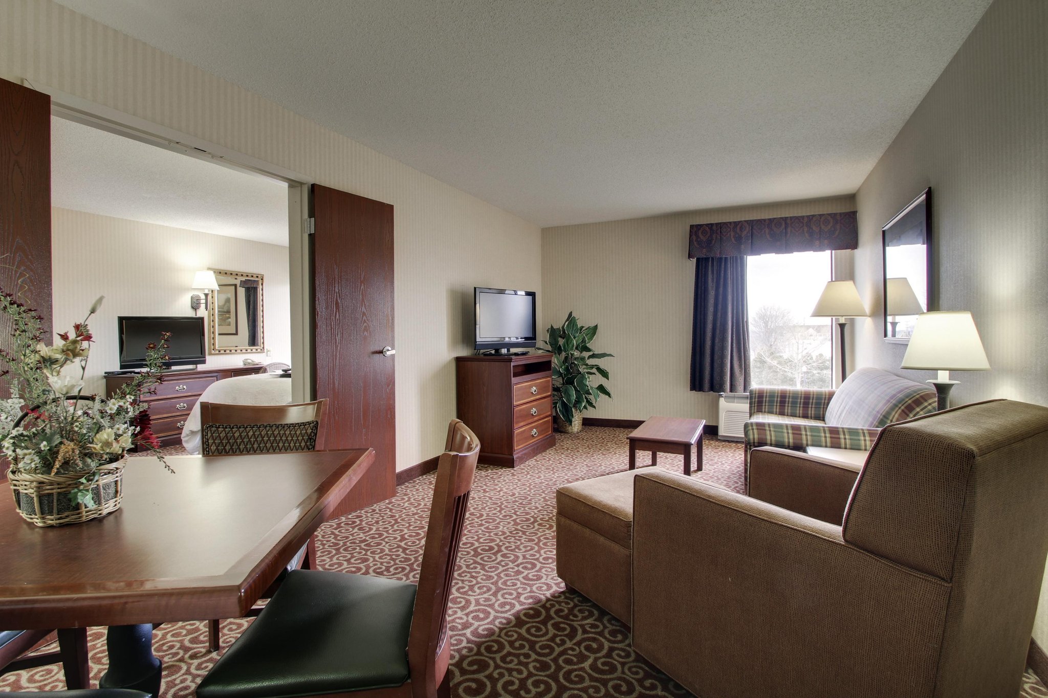 Quality Inn & Suites Quincy - Downtown