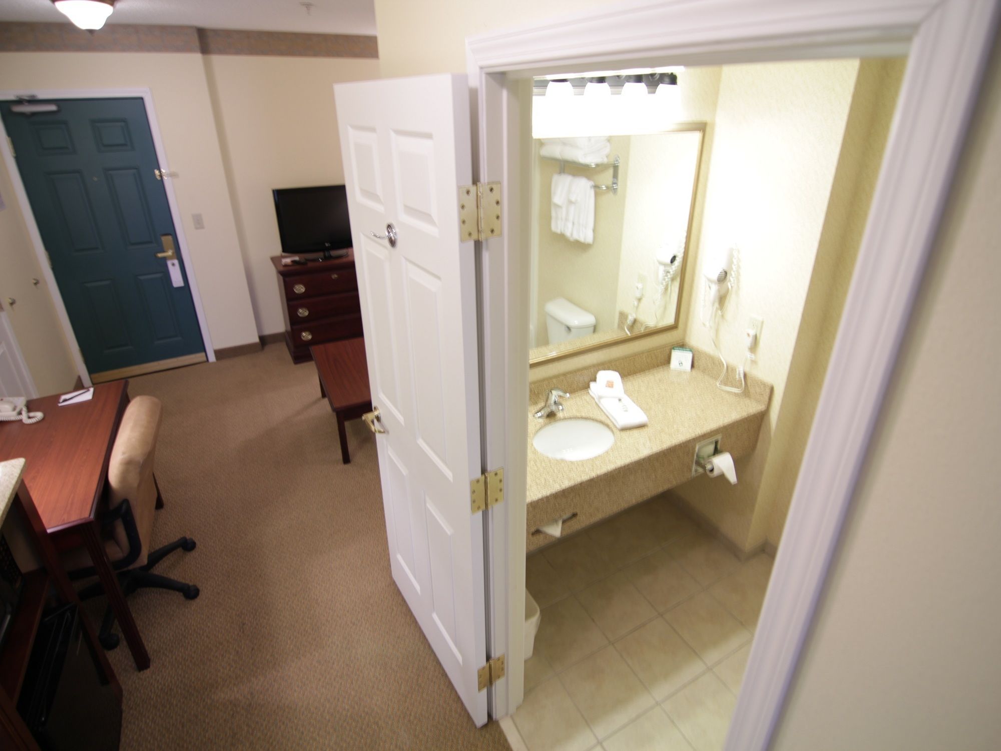 Town & Country Inn and Suites