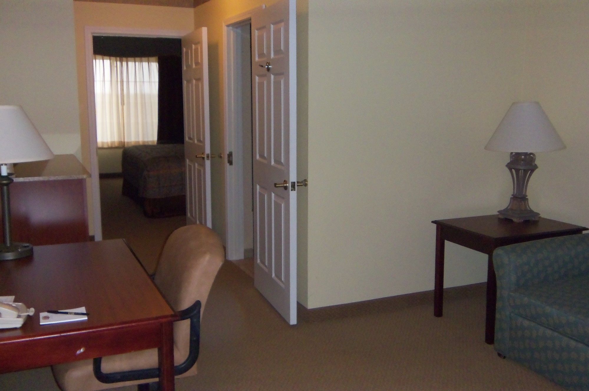 Town & Country Inn and Suites