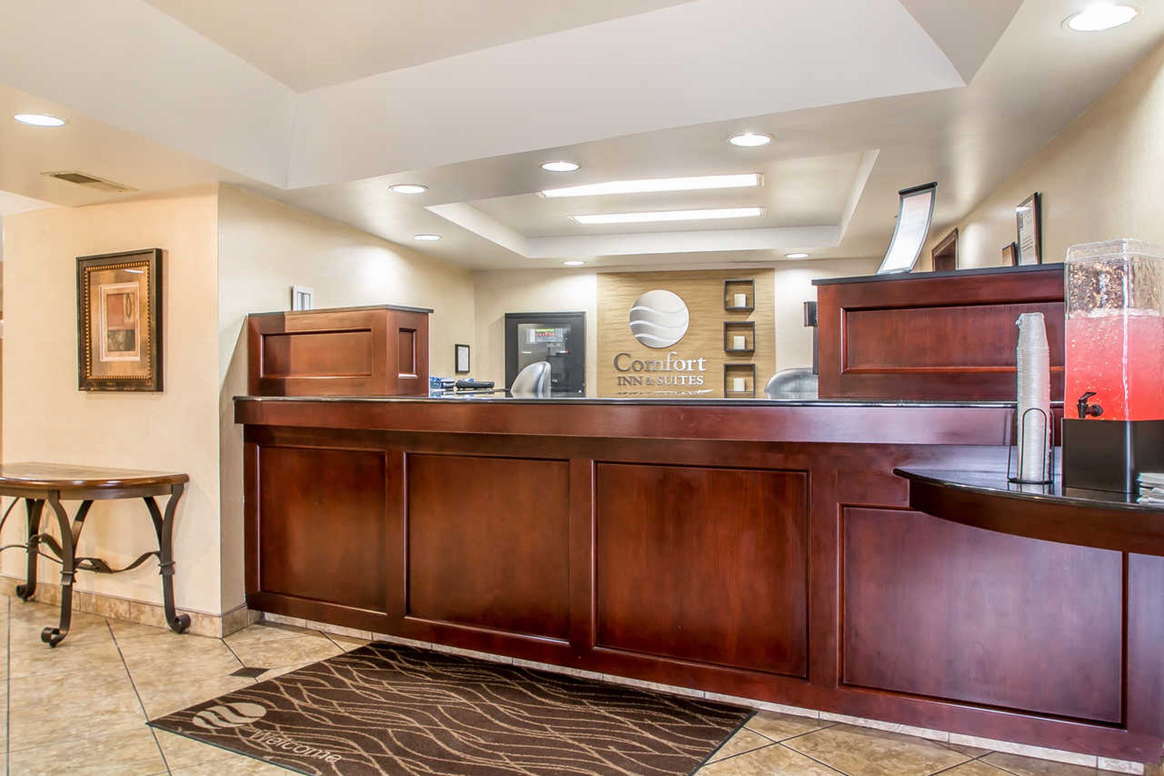 Comfort Inn & Suites