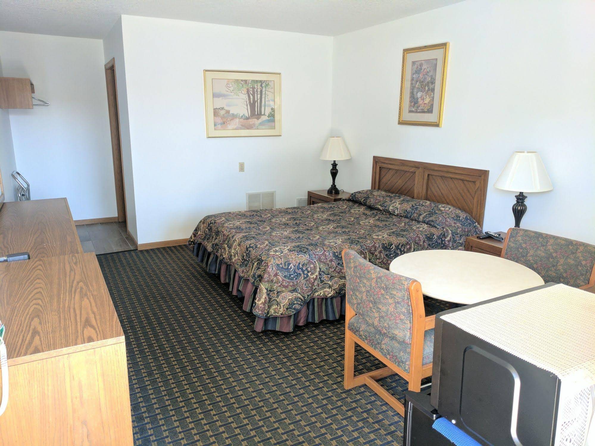 All Seasons Motel