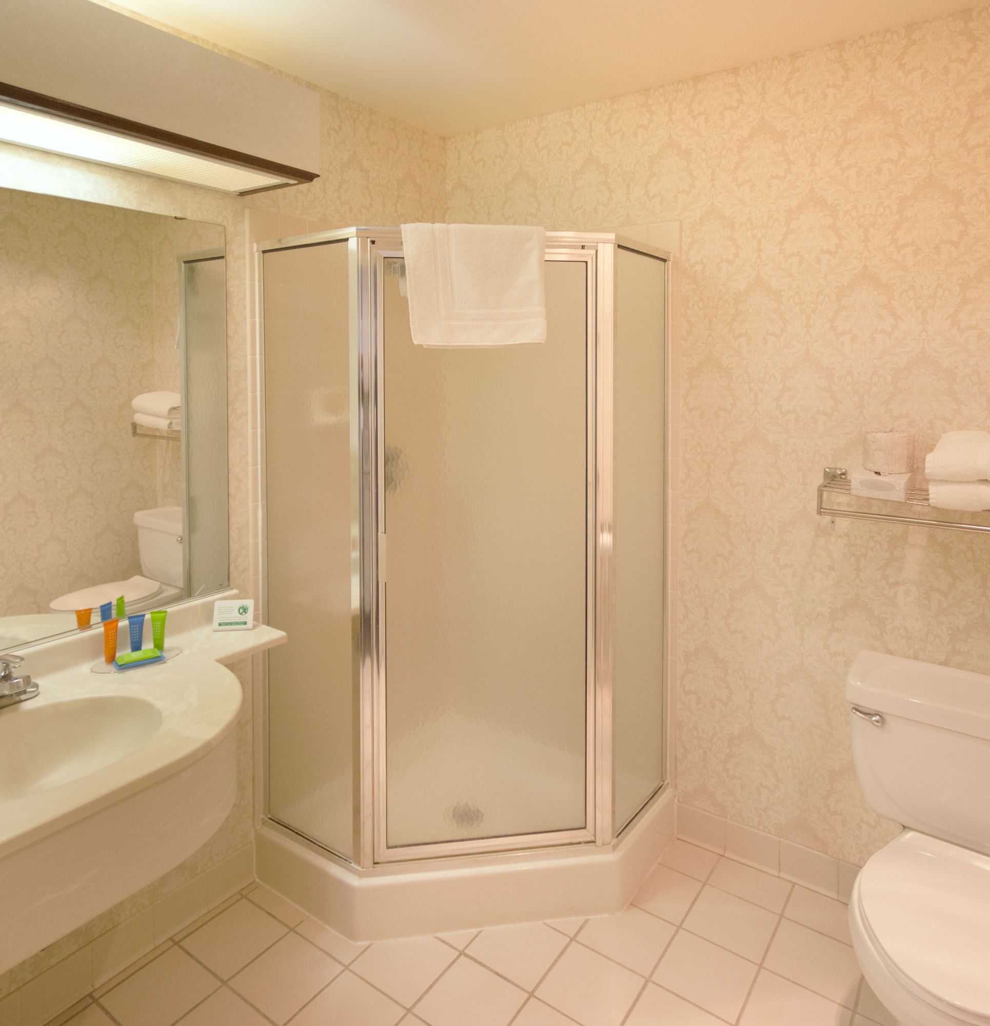 Riverview Inn & Suites, Ascend Hotel Collection