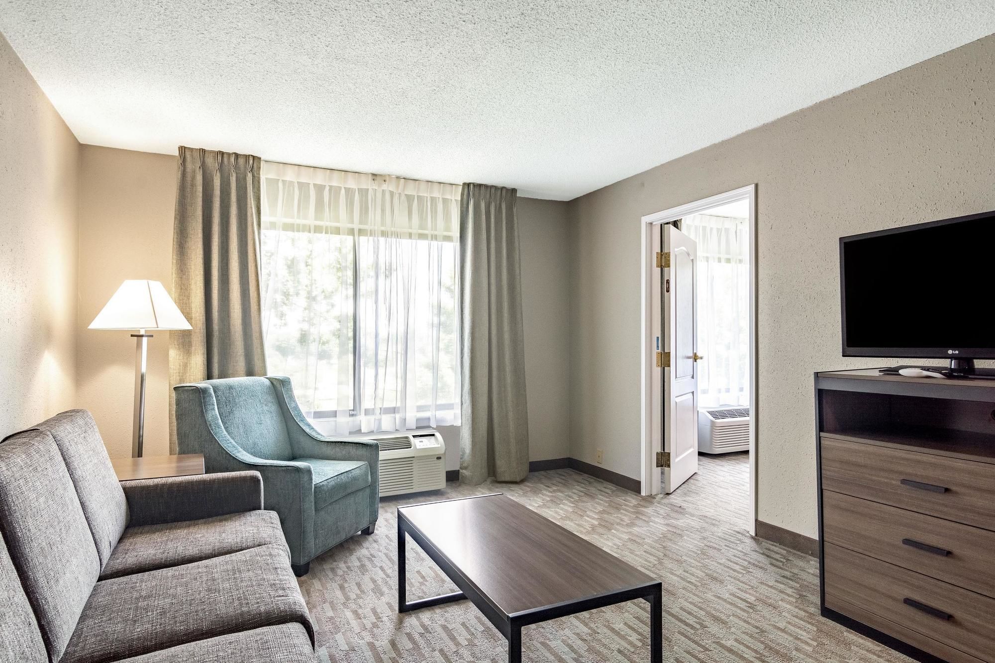 Riverview Inn & Suites, Ascend Hotel Collection