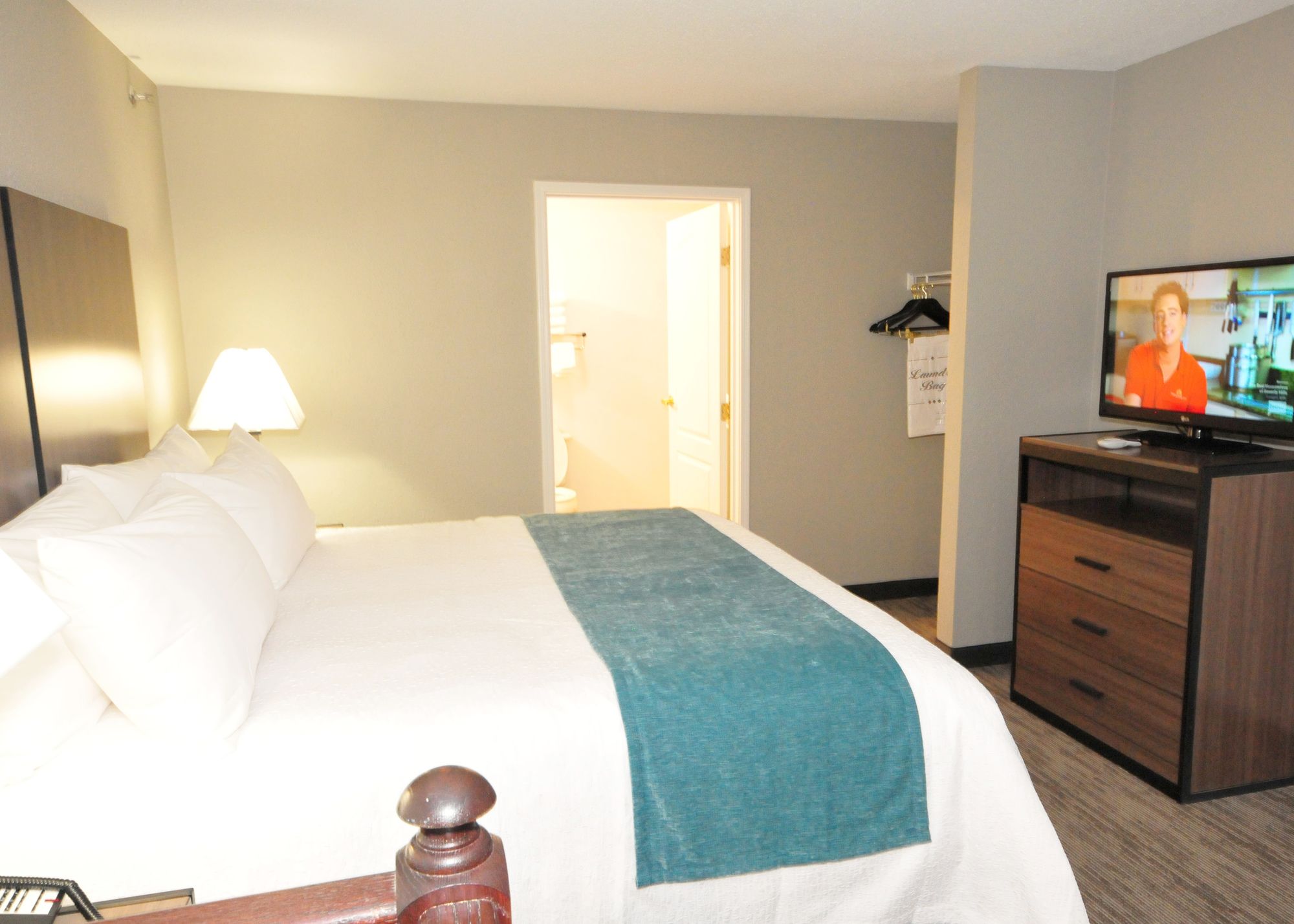 Riverview Inn & Suites, Ascend Hotel Collection