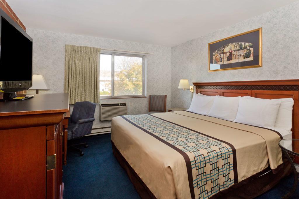 Days Inn by Wyndham Rockford