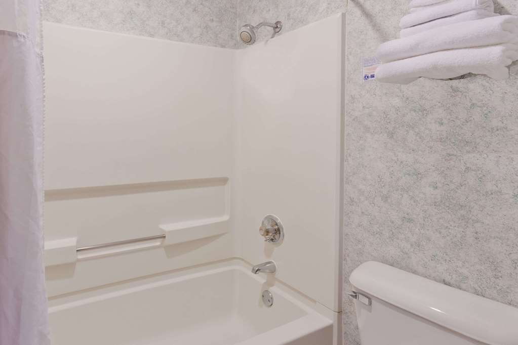 Days Inn by Wyndham Rockford