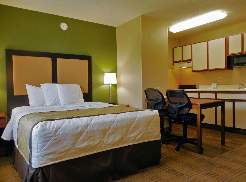 Extended Stay America Rockford State Street