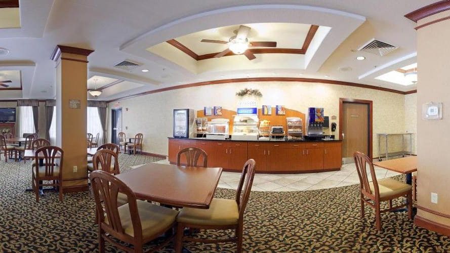 Holiday Inn Express Hotel & Suites Rockford - Loves Park