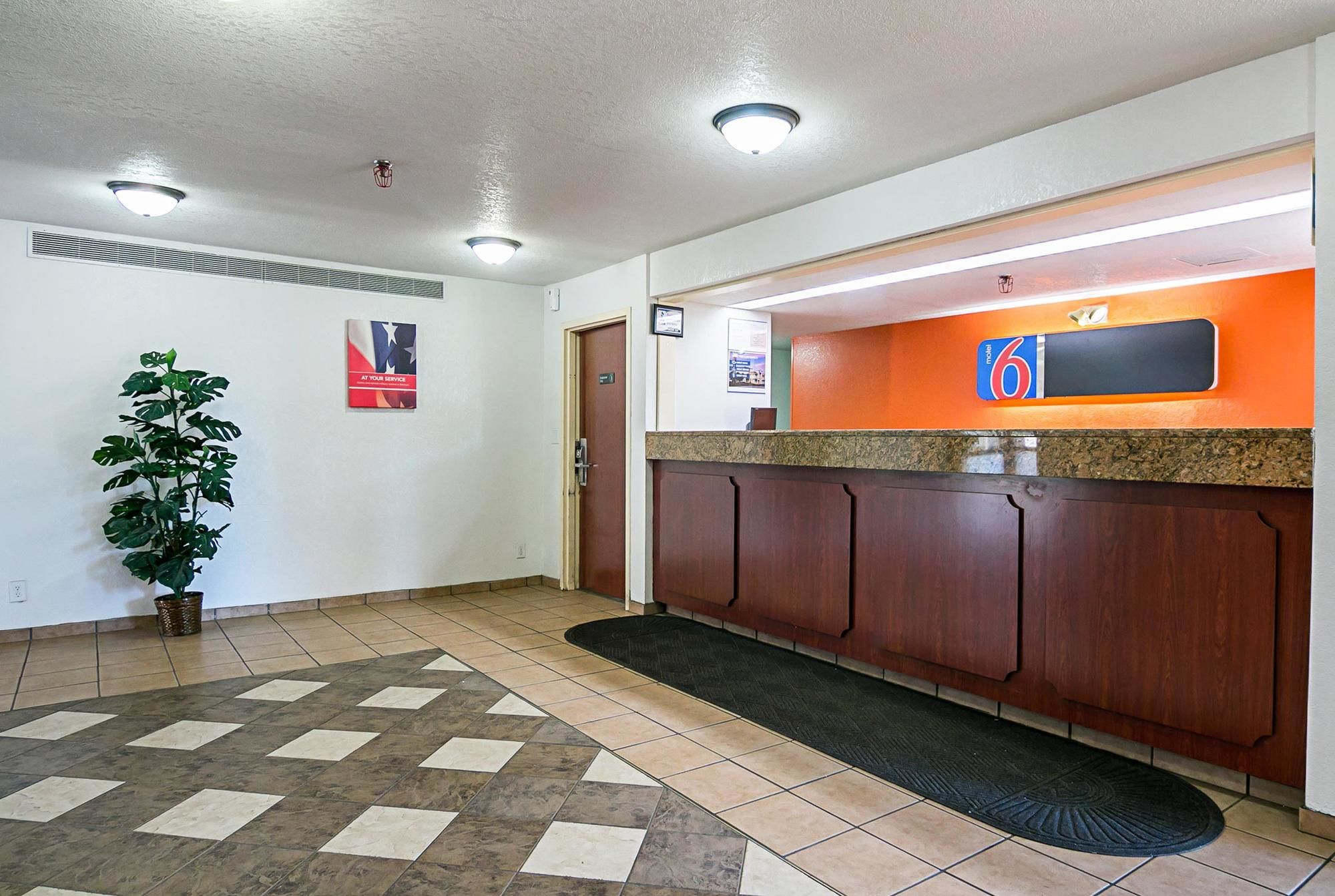Econo Lodge