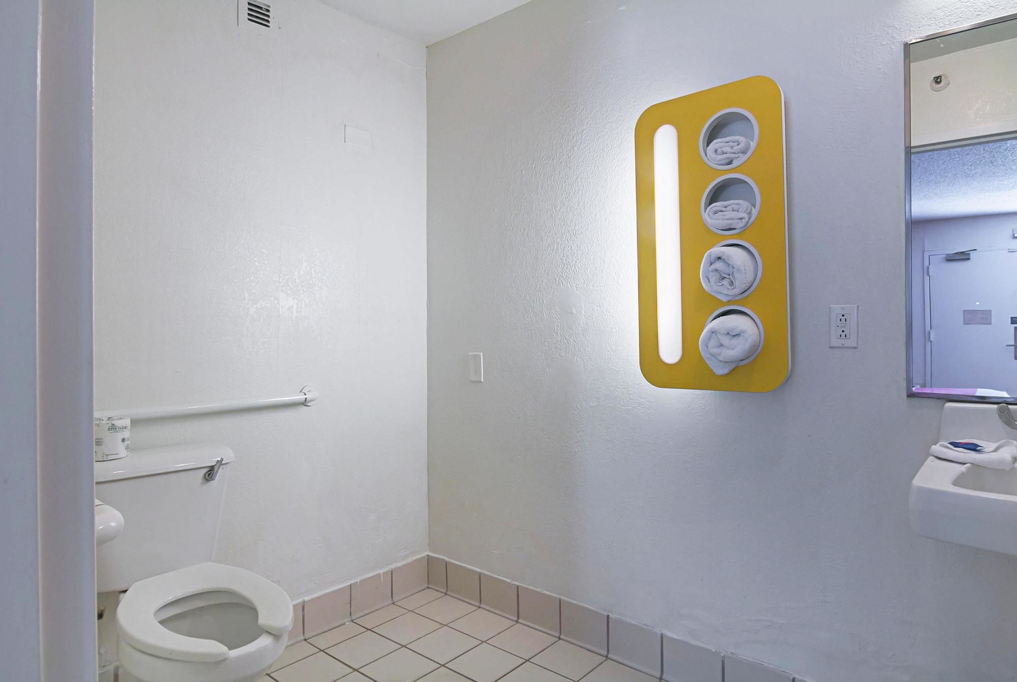 Econo Lodge