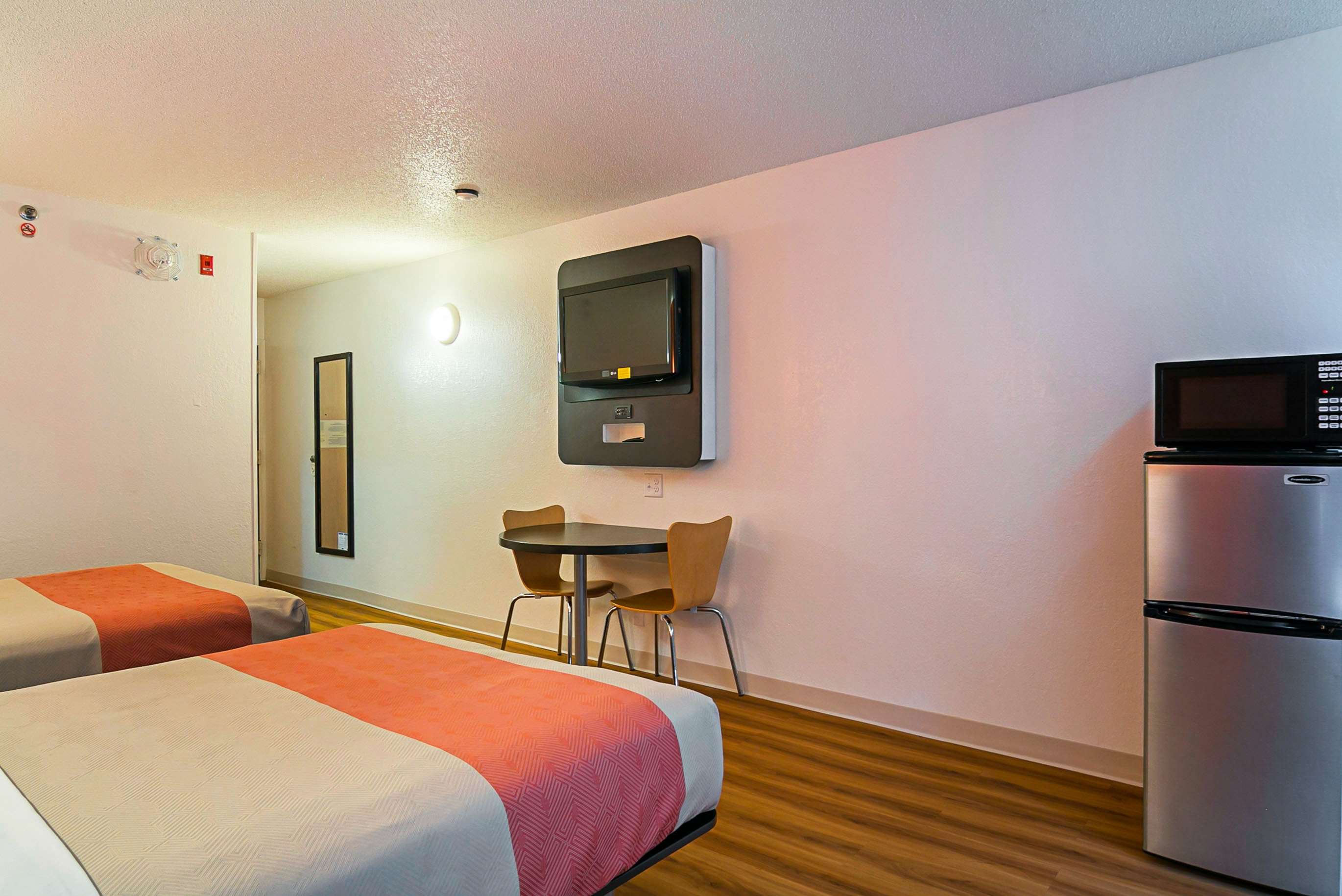 Econo Lodge