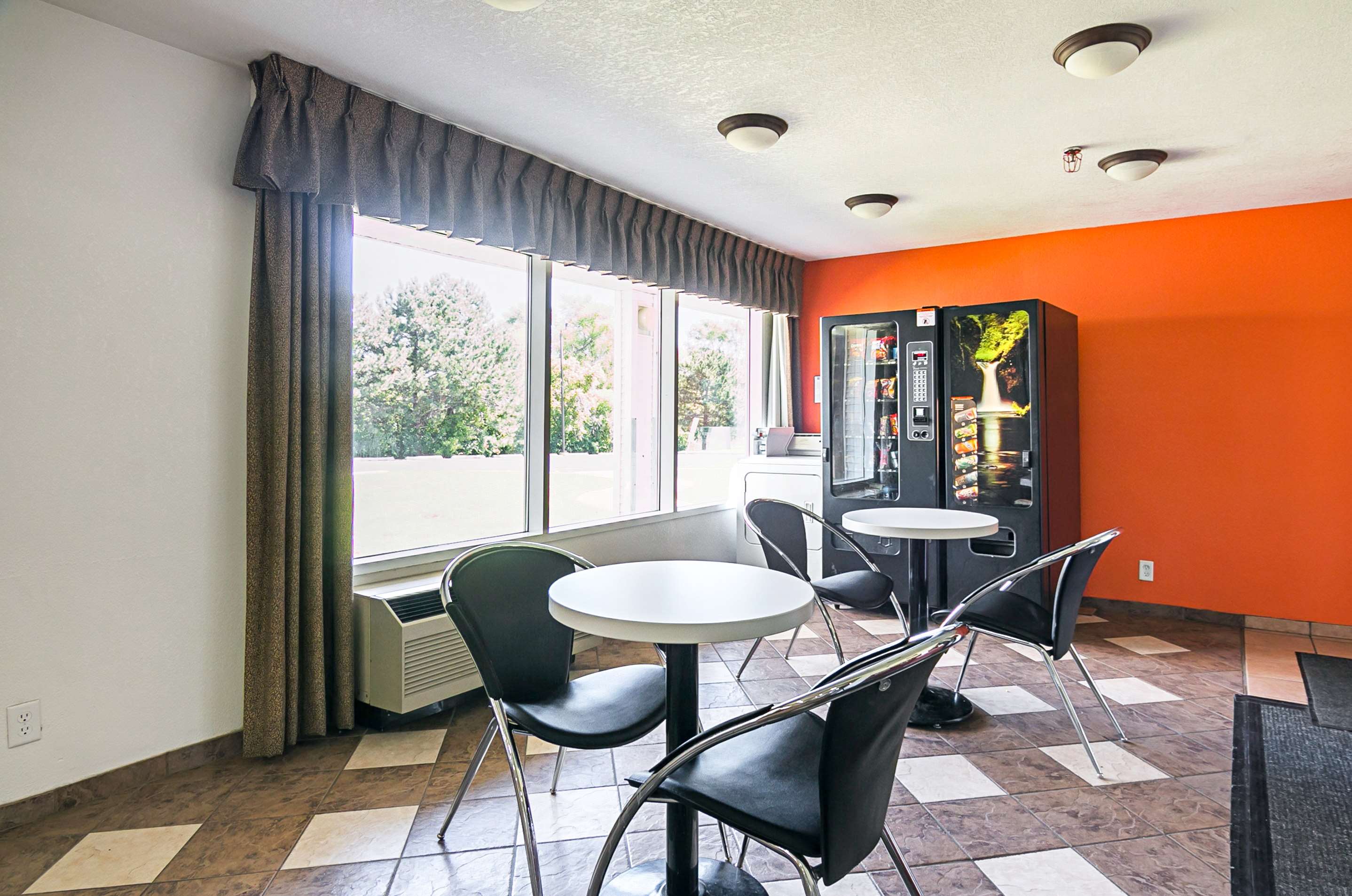 Econo Lodge
