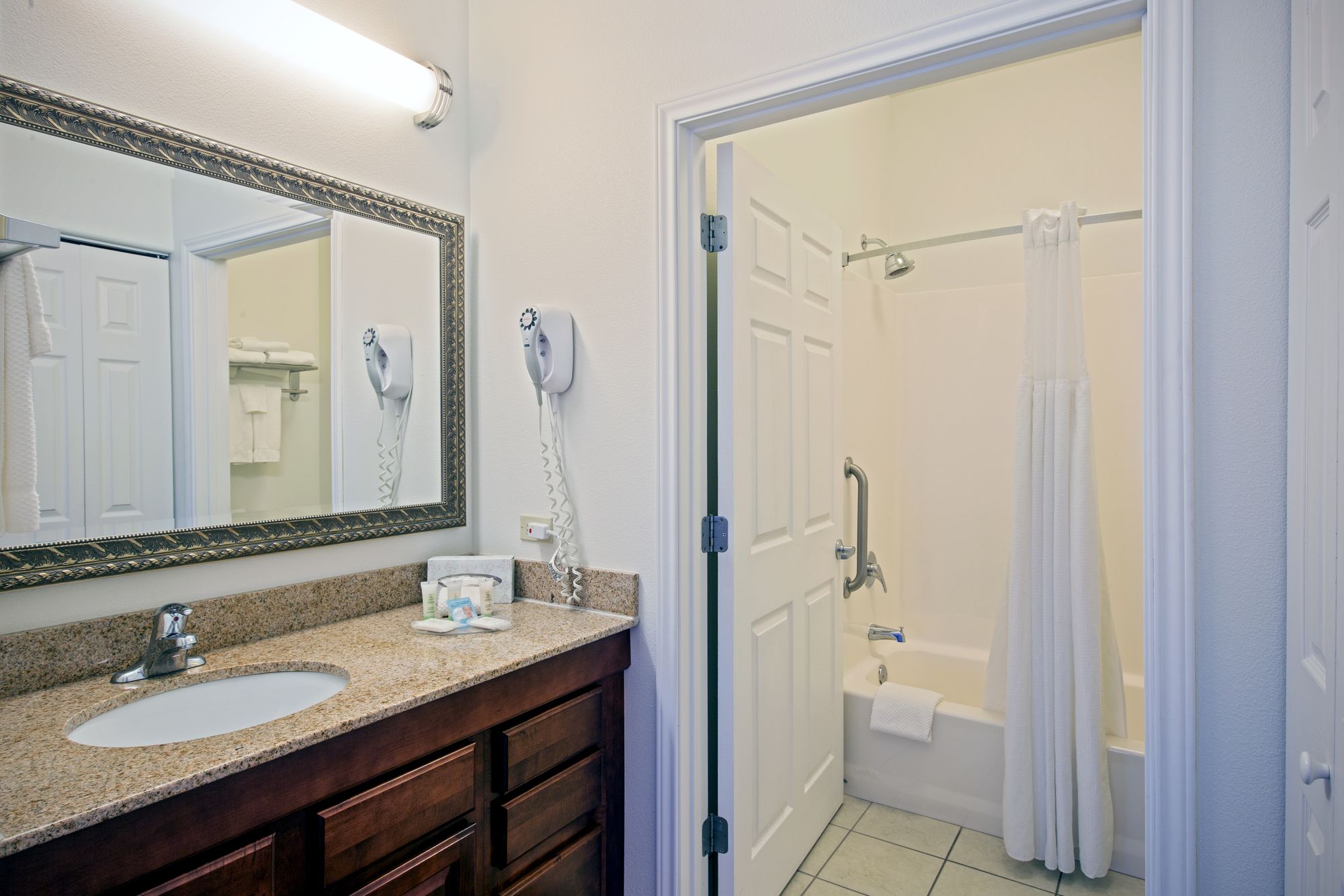 Staybridge Suites Rockford