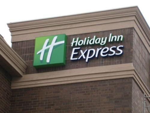 Holiday Inn Express Rolling Meadows - Schaumburg Area
