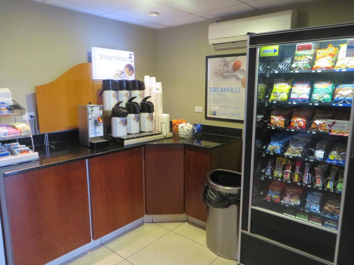 Holiday Inn Express Rolling Meadows - Schaumburg Area
