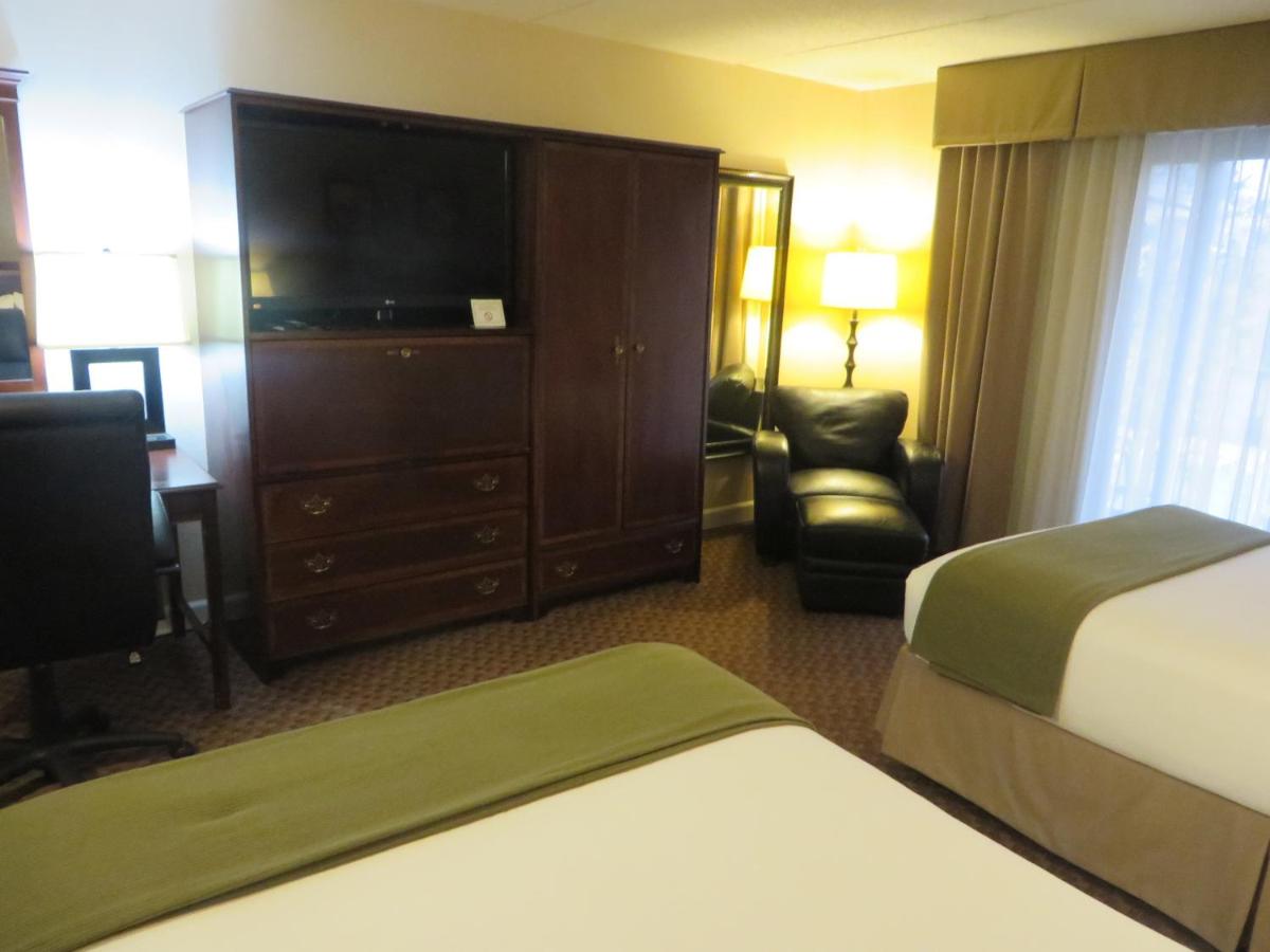 Holiday Inn Express Rolling Meadows - Schaumburg Area