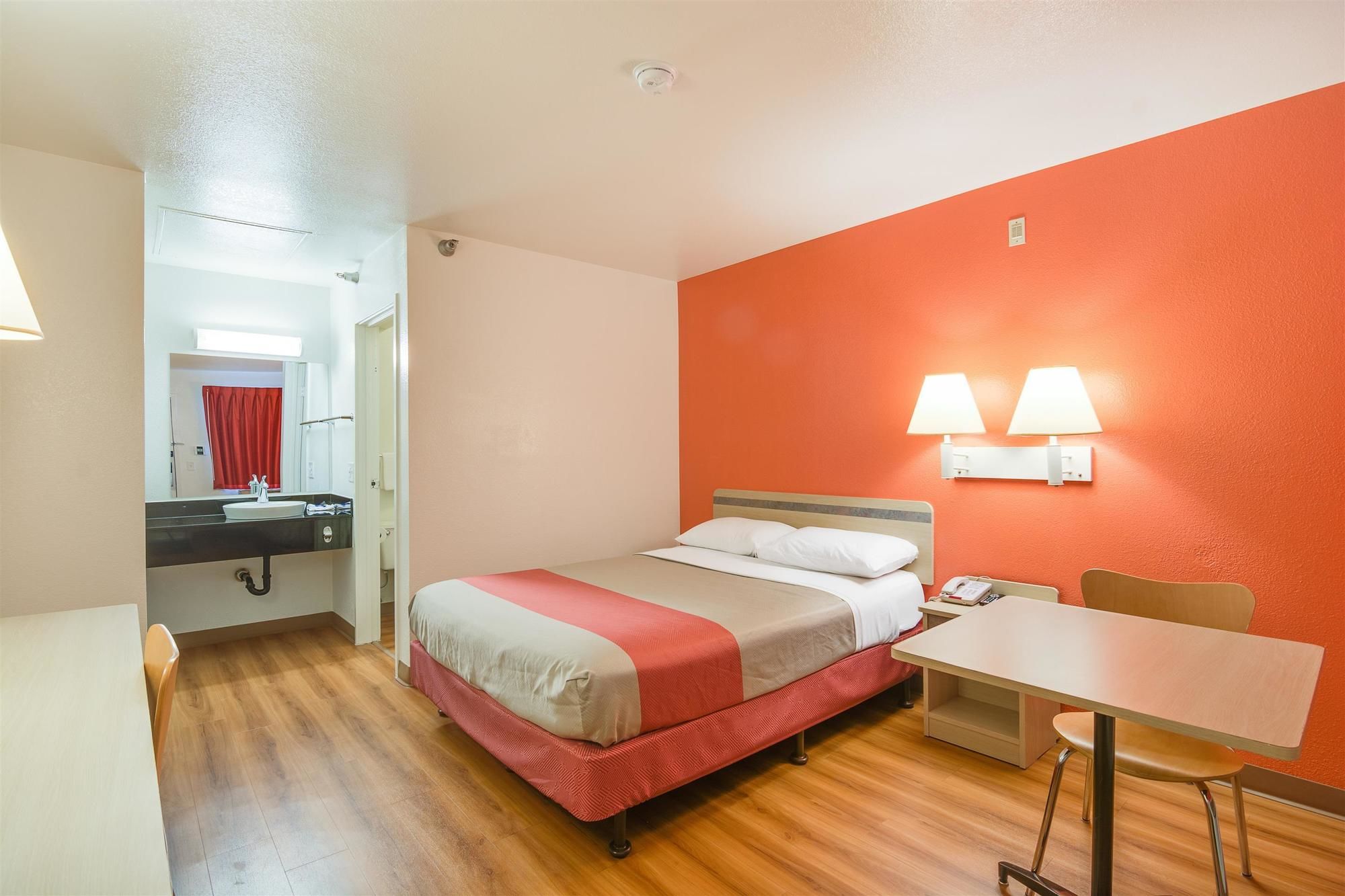 Motel 6