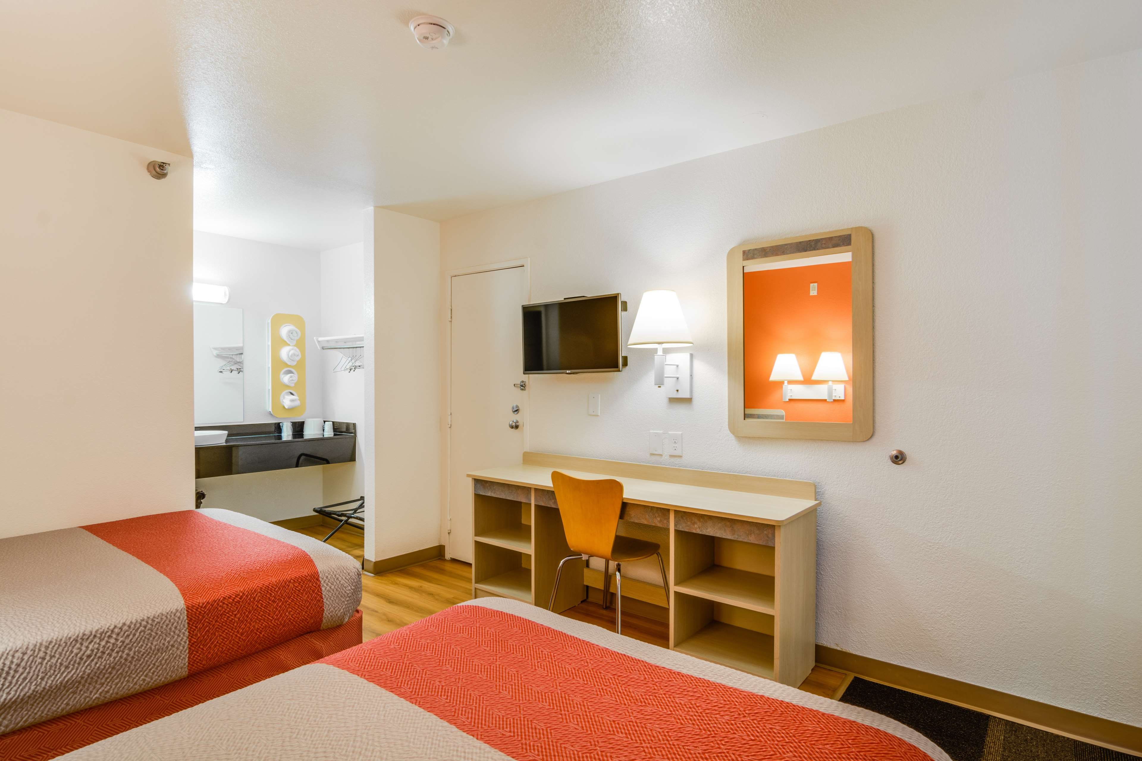 Motel 6